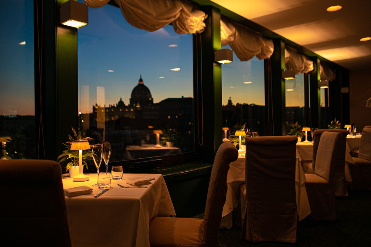 Les Etoiles Restaurant in Rome