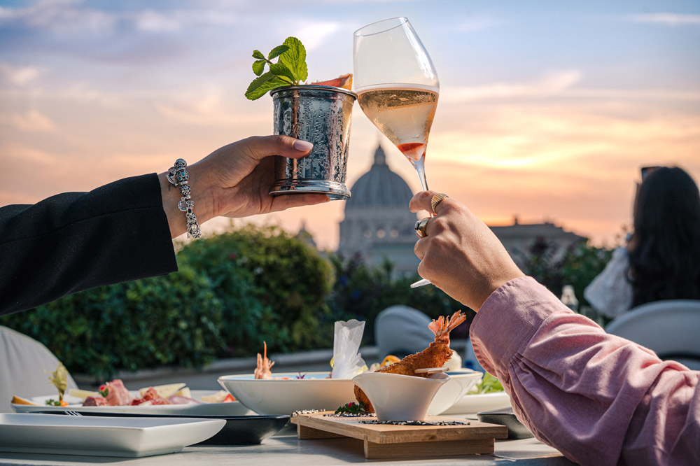 regala aperitivo presso terrazza les etoiles